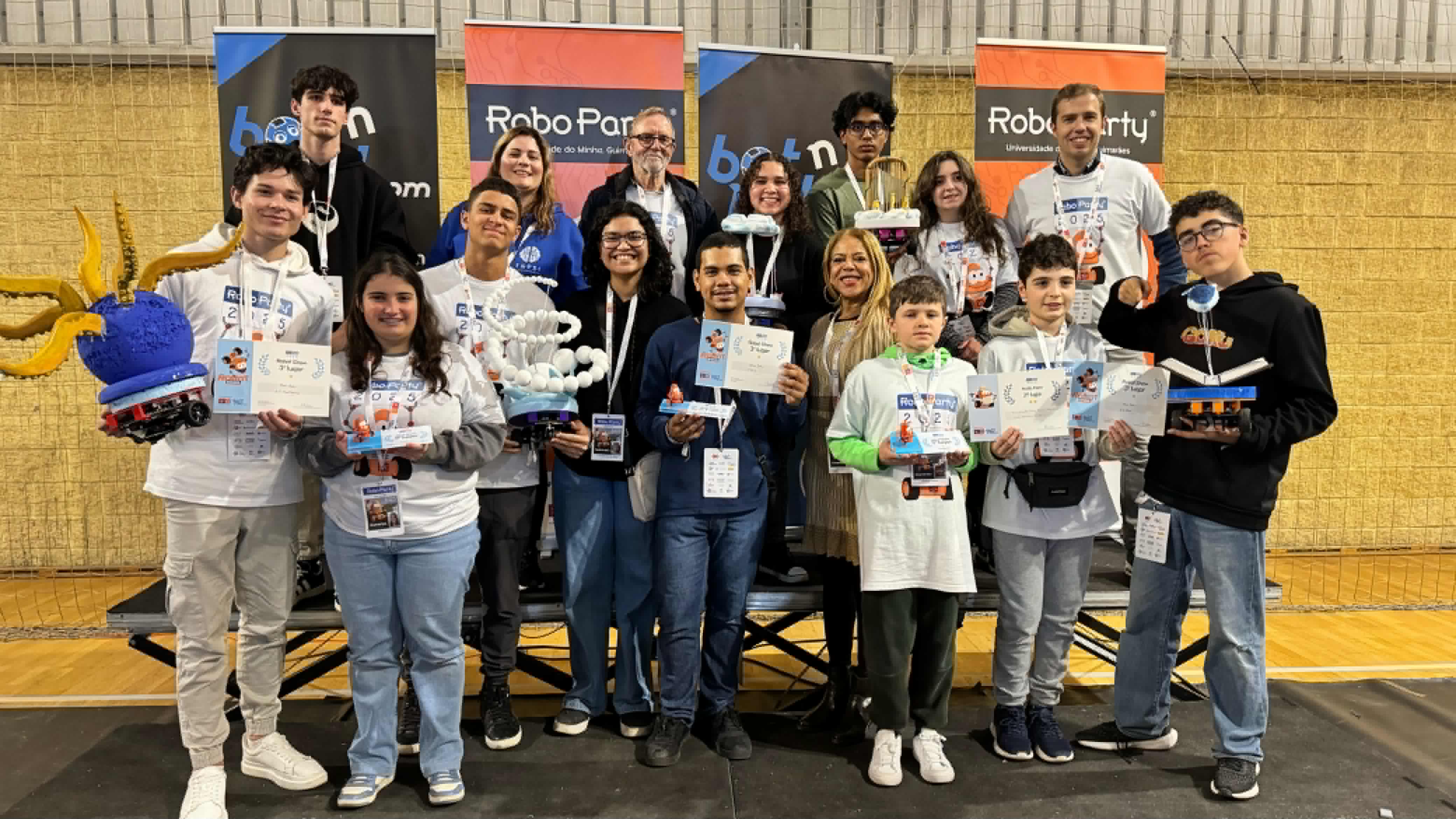 Agrupamento de Escolas Raúl Proença in the spotlight at RoboParty 2025